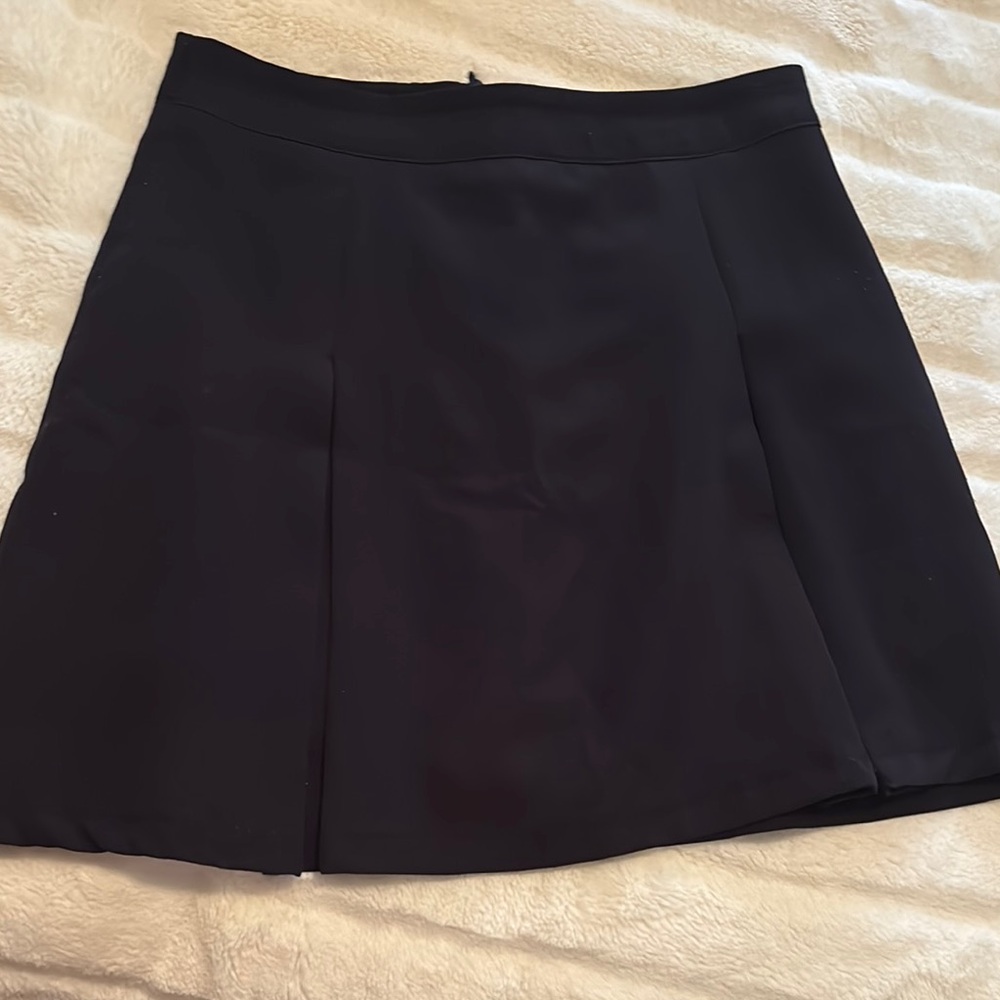 H&M Black Pleated A-line Mini Skirt